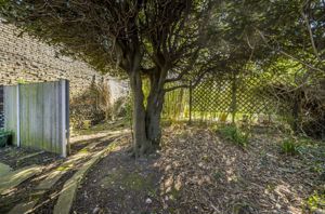 Photo 17- click for photo gallery